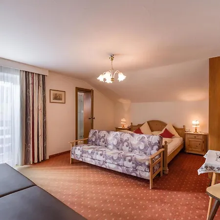Christophorus Guest house 3*